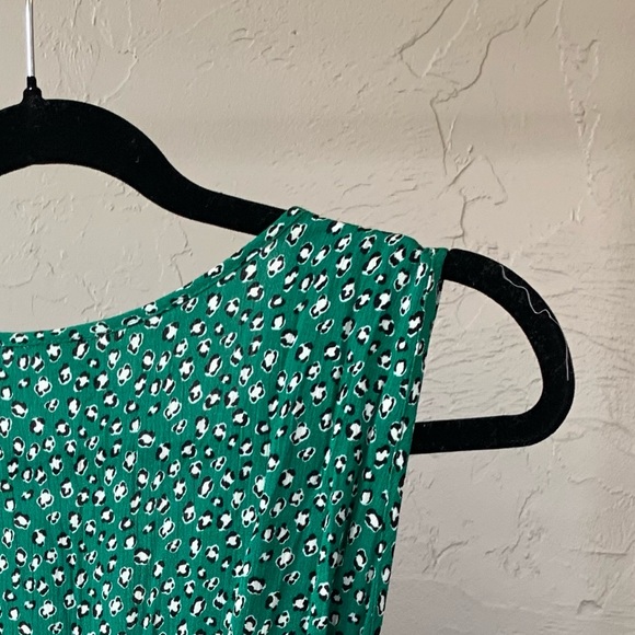 Francesca’s Edith Front Knot Romper - Picture 4 of 6